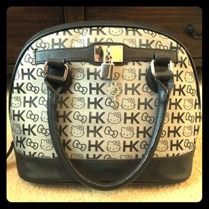 BEAUTIFUL Hello Kitty purse